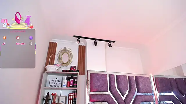 Eva  Walker online show from April 10, 9:32 pm