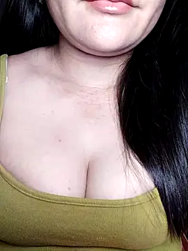 saya 006 online show from April 18, 2:41 pm