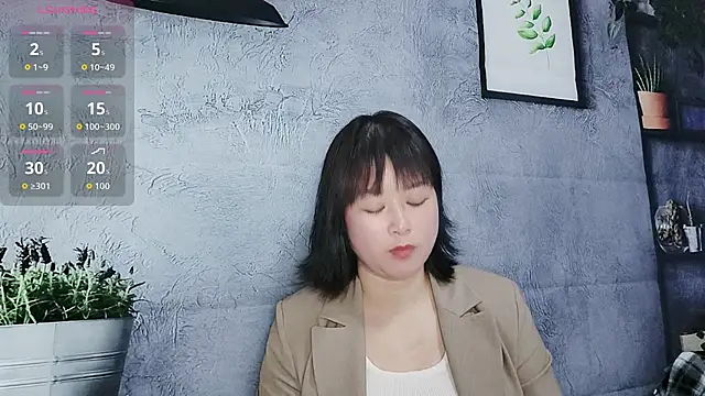 HH-Ying7 online show from May 3, 12:08 pm