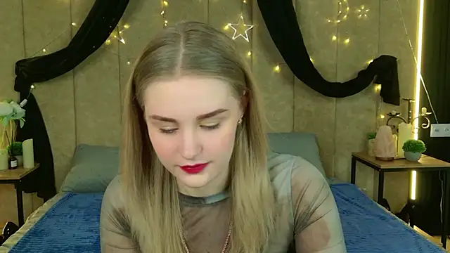 Molly Voses online show from May 16, 8:52 pm