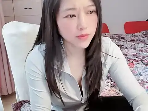 MMYIOO online show from April 22, 7:16 am