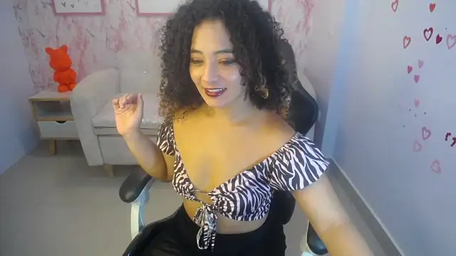 Brittany ch online show from April 21, 8:05 pm