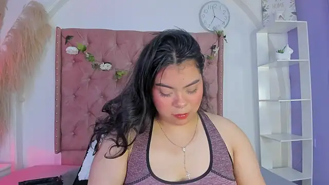 ROSELEI  online show from May 13, 1:28 pm