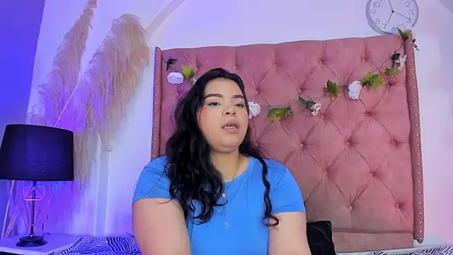 ROSELEI  online show from May 9, 1:02 pm