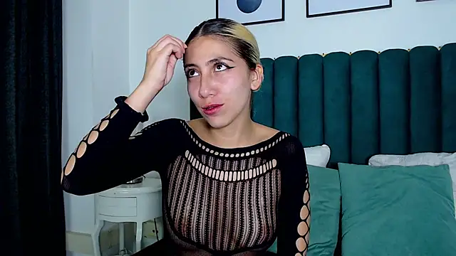 aribunnie fg online show from April 18, 4:59 am