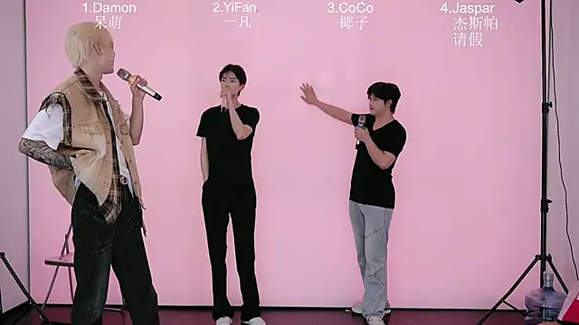 XL-CandyShop online show from April 11, 7:45 am