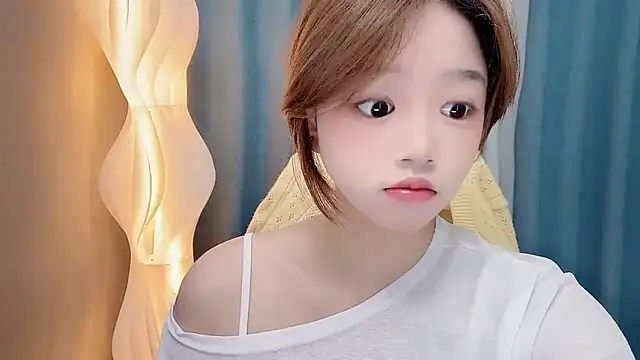 Lilababy00 online show from June 14, 5:41 am