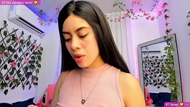 atenea kr online show from May 25, 12:15 pm