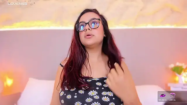 AlisonRoos online show from April 11, 7:45 am