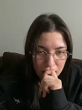 cherryxxox online show from April 18, 7:07 pm