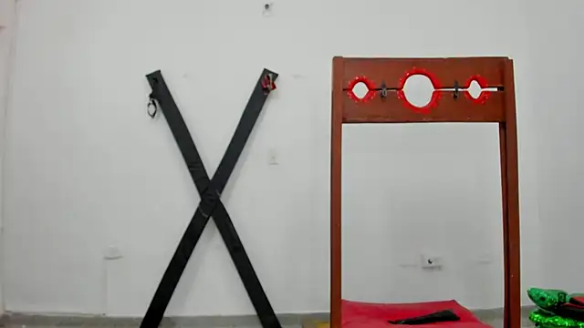 Triple Temptation online show from April 10, 5:02 am