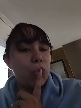 AliceScoot  online show from July 20, 6:08 pm