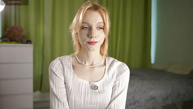 GildaThurgood online show from April 18, 5:10 am