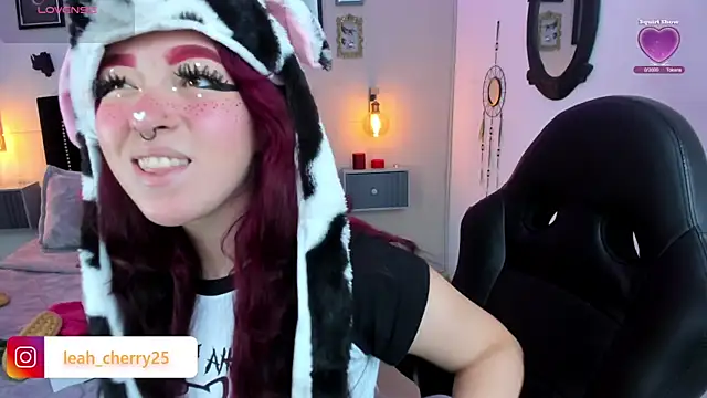 Leah cherry online show from May 25, 9:03 pm