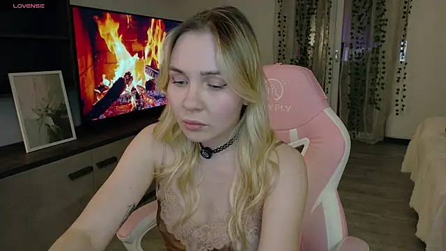 xxYourHoney online show from April 24, 1:41 am