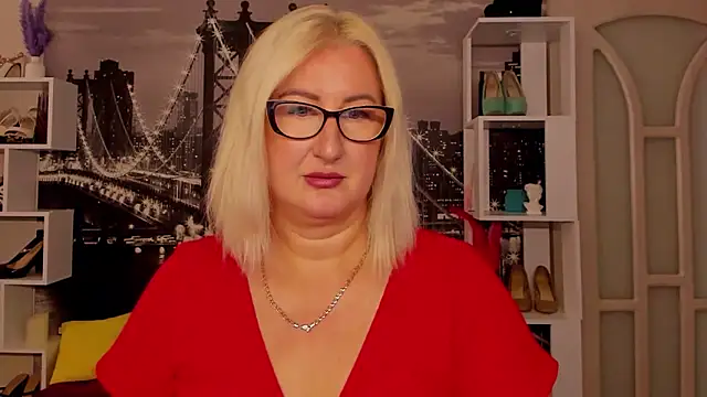 DianaFrances online show from June 6, 12:33 pm