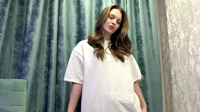 Chillinghotspot online show from April 11, 5:27 pm