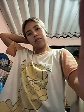 Kimmiebellarie online show from May 11, 1:51 am