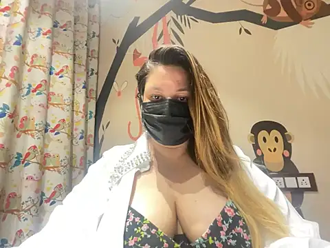 kavyasingh36 online show from April 16, 8:08 pm