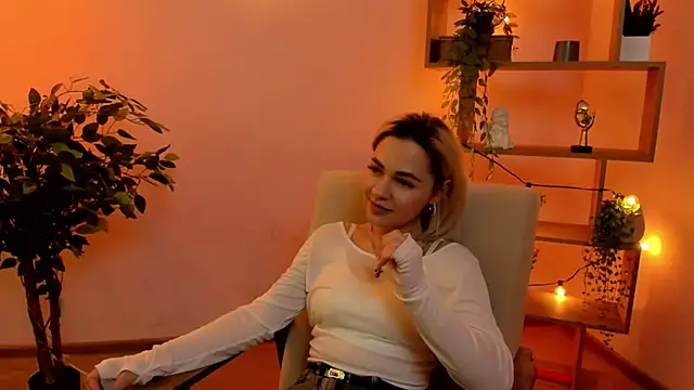 BethanyPlacide online show from April 12, 4:48 am