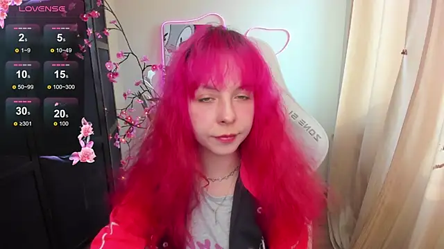 InfernoKitten online show from April 17, 1:08 am