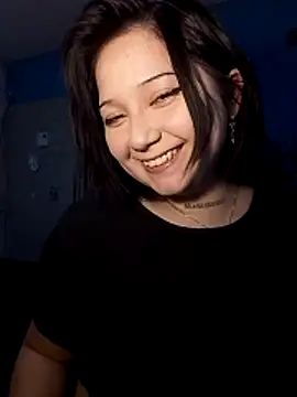 kitten venuss online show from April 13, 6:36 am