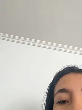 AMARA21 online show from April 18, 1:24 pm