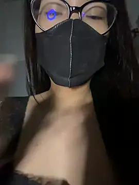 ZzyzyZ-009 online show from May 22, 3:32 pm