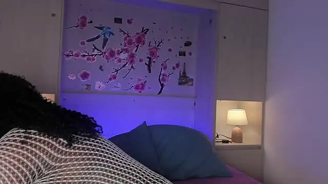 TaylorBloom online show from May 20, 11:51 am