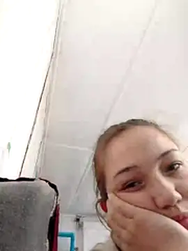 KatsuniSolis online show from April 18, 6:49 am