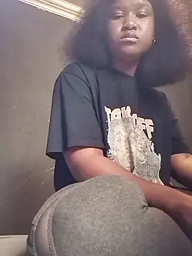 Diva-girl1 online show from April 17, 11:45 am