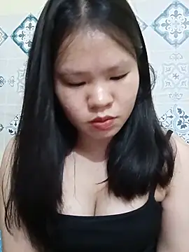 Seraphinahh online show from June 6, 2:45 pm
