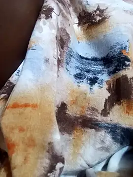 Beverlyswees online show from April 19, 2:17 pm