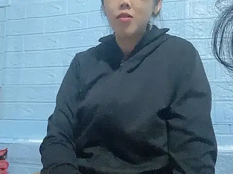 Best-nude online show from April 23, 4:42 am