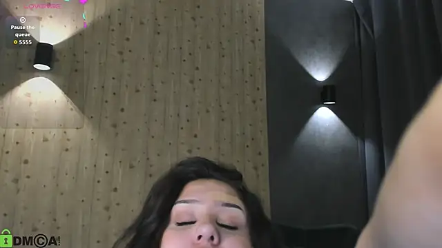 nicolewoss online show from June 3, 4:13 am