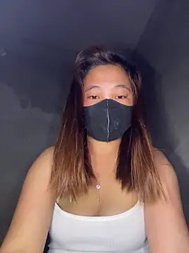 HaNa-mi online show from April 16, 5:45 pm