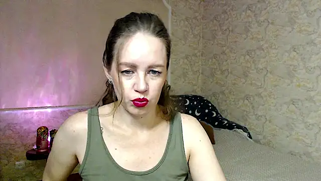 Fern Lust online show from July 3, 1:28 pm