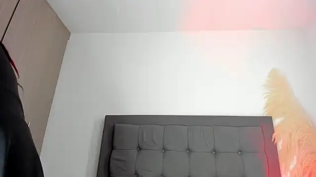hanna-baker01 online show from June 19, 2:42 pm