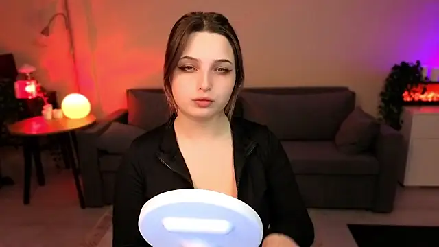 tender meow online show from May 12, 11:11 pm