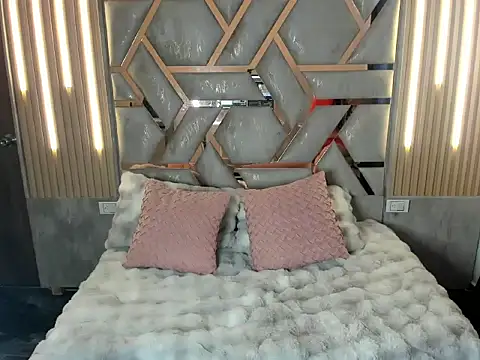 alahia2026 online show from April 18, 7:58 pm