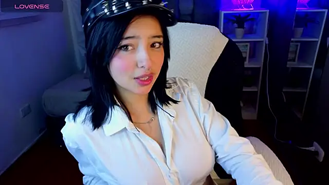 lsa dolly nyx online show from June 15, 9:31 am