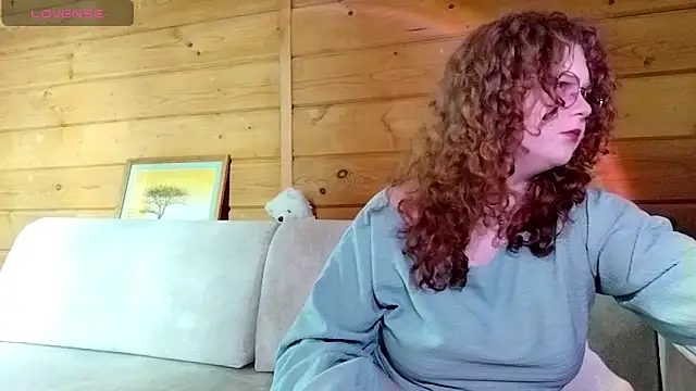 Sara del Sun online show from April 17, 8:27 am