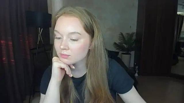 ValeriSunny online show from May 21, 3:32 pm