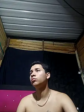  Alicee axel online show from April 18, 9:12 am