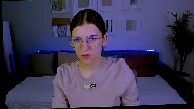 AnnaThorne online show from May 1, 4:16 am