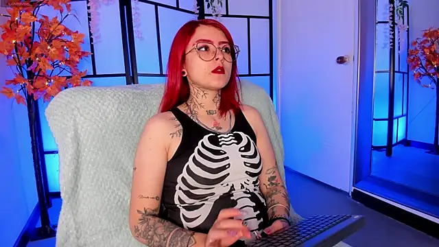 zara rouxx  online show from June 1, 12:51 pm