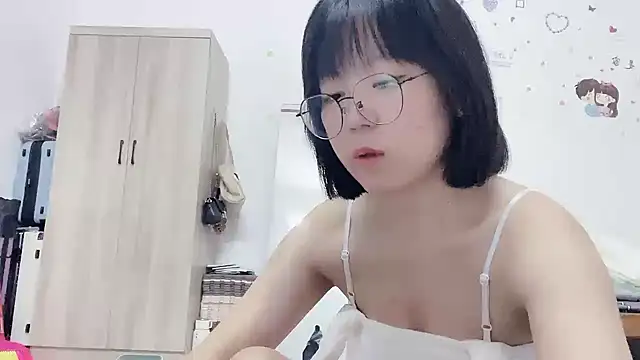 Belle-LL online show from June 4, 5:17 pm