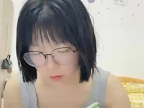 Belle-LL online show from April 28, 2:43 pm