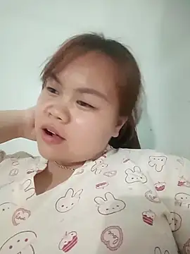 Truxcy1 online show from April 20, 3:15 pm