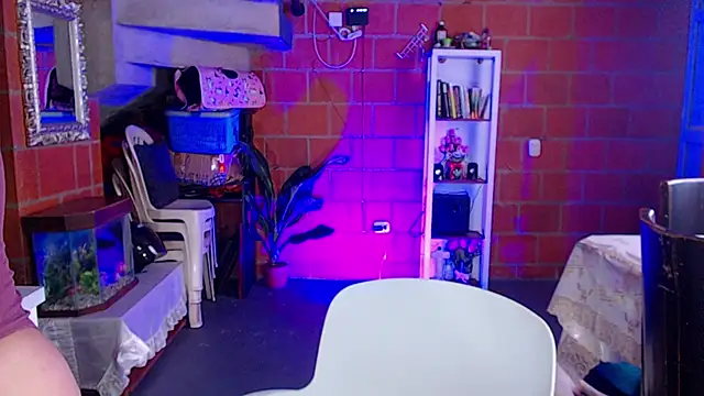 Valerymoon19 online show from May 23, 4:05 pm